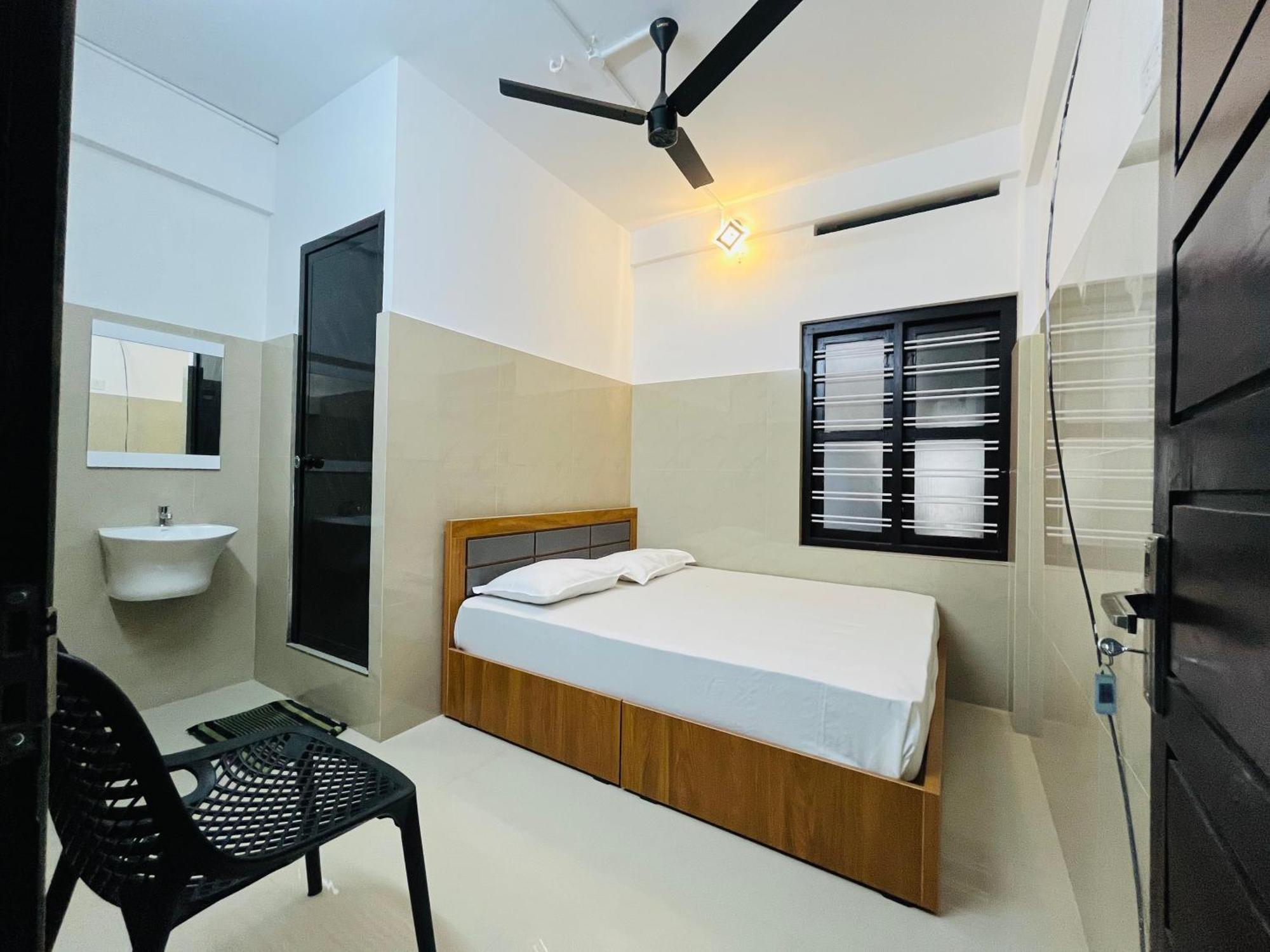 Priya Lodge Kozhikode Exterior foto